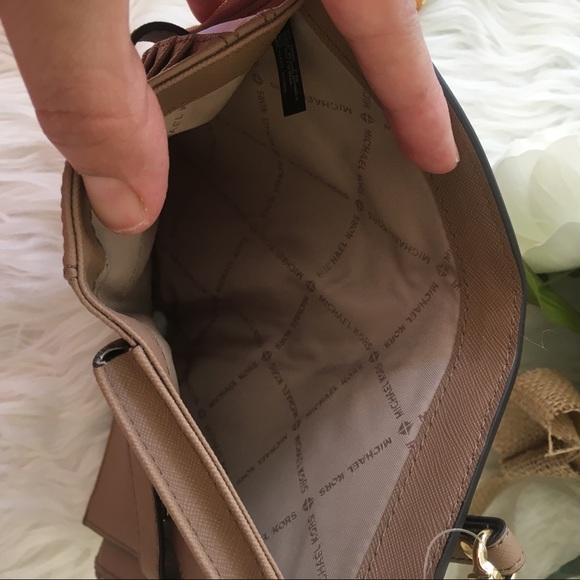 New Michael Kors jet set double zipper Wristlet - Picture 5 of 6